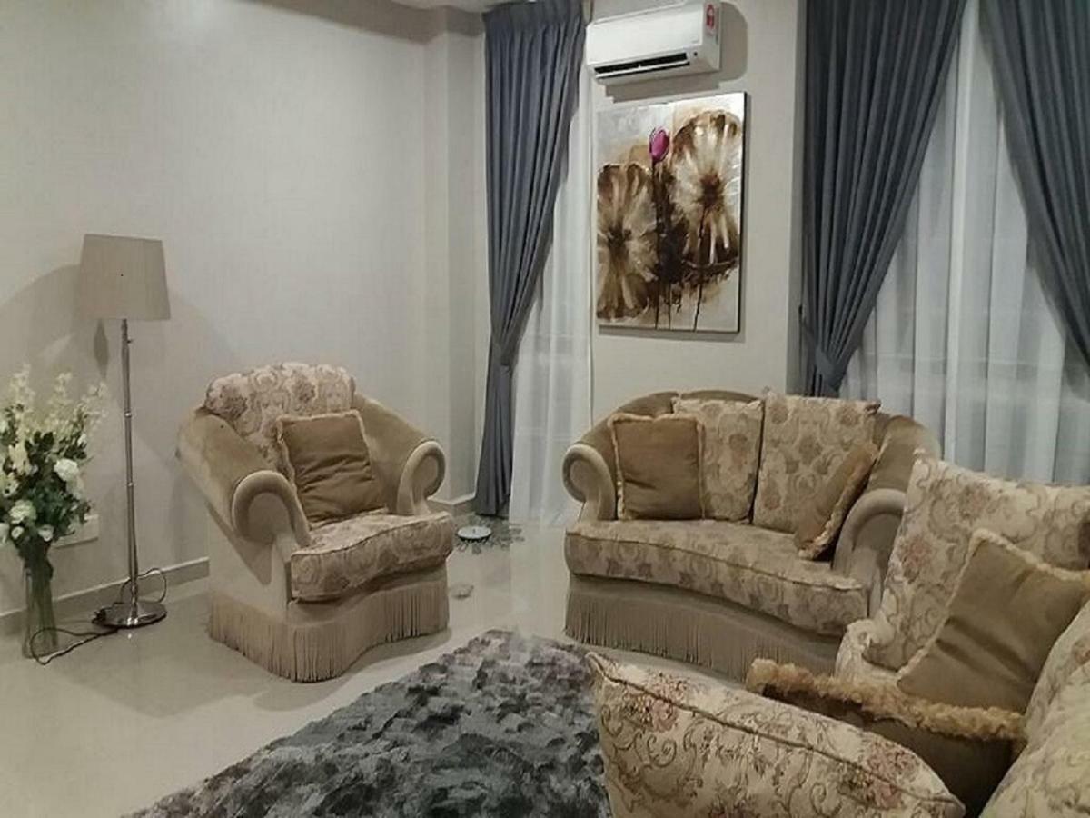 Ayer Keroh Melaka Homestay Екстериор снимка